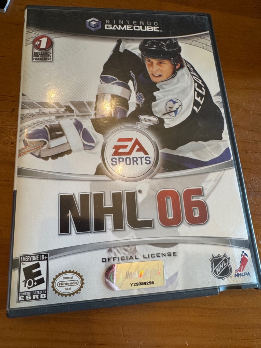 NHL 06 (Nintendo GameCube) - White/Black Cover